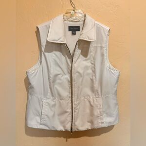 Ann Taylor White Fleece-Lined Vest